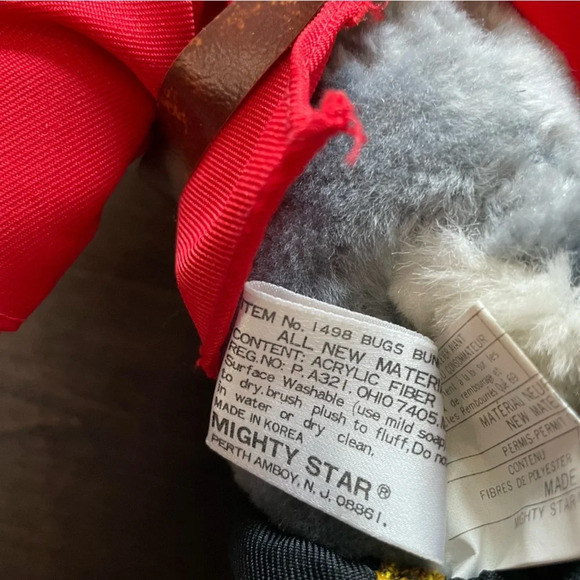 RCMP Vintage 1980s  Bugs Bunny Warner Bros Plush Canadian Mountie Stuffie - Picture 7 of 7